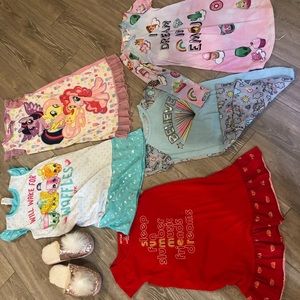 Set of 7/8 PJs with awesome puff and glitter shoes